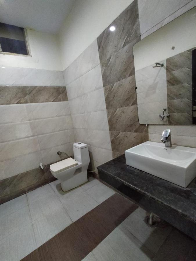 Hotel Prakash Regency Hapur Exterior foto